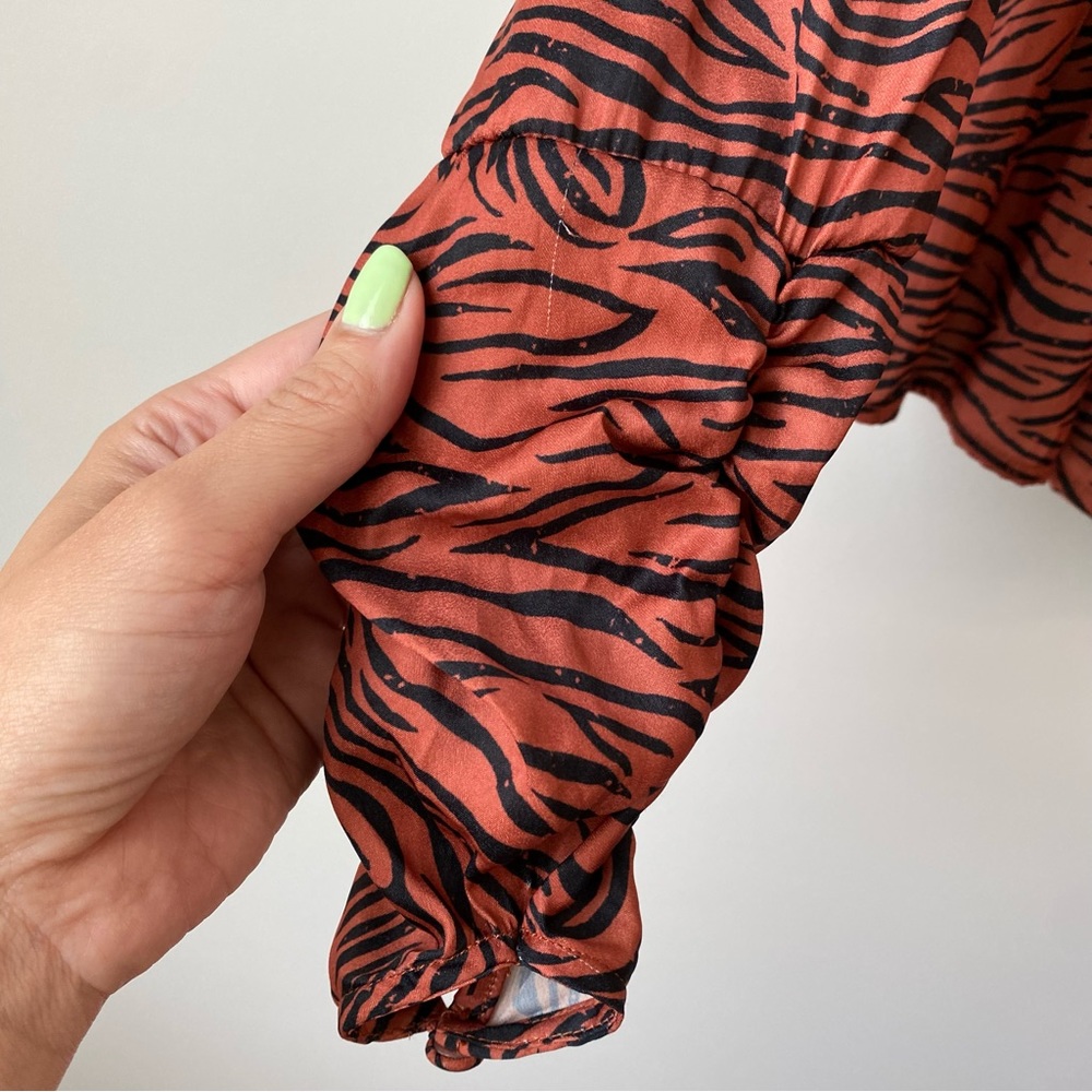 Free People Tiger Print Peplum Blouse S - Picture 8 of 13